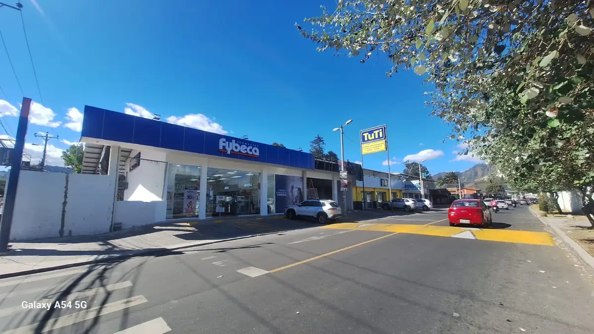 Local comercial en arriendo en La Armenia - fotografía de la propiedad